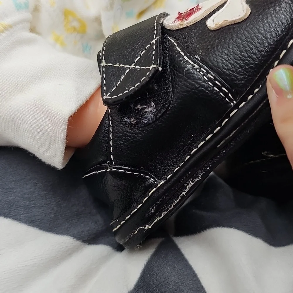 I Black Skull Crossbones Kids Shoes Sz 3